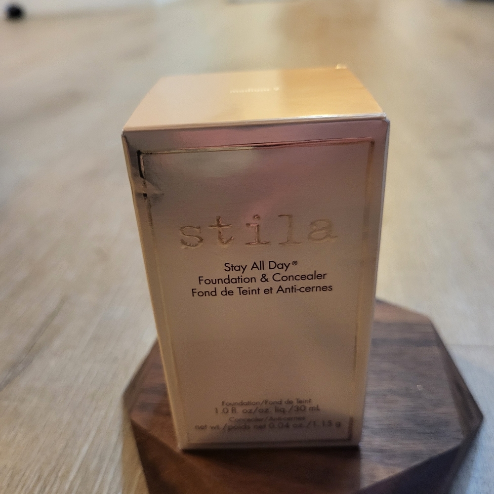 Stila All Day Foundation & Concealer Color Medium 9